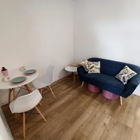 Apartament Obroncow Wybrzeza 10 Gdańsk